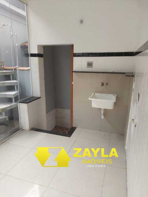 Casa à venda com 3 quartos, 240m² - Foto 11