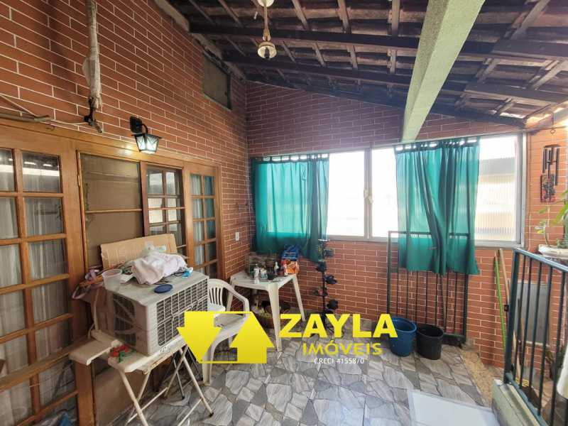 Casa de Condomínio à venda com 8 quartos, 200m² - Foto 17