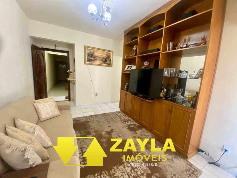 Apartamento à venda com 2 quartos, 70m² - Foto 2