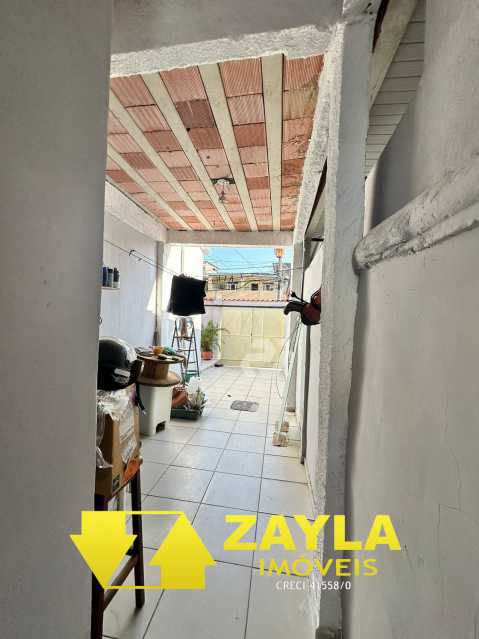 Casa à venda com 6 quartos, 240m² - Foto 19