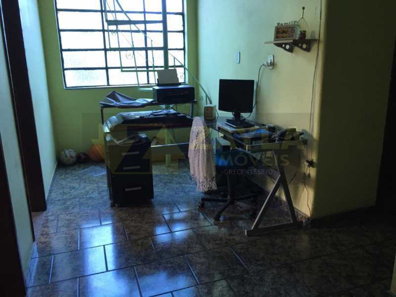 Casa à venda com 4 quartos, 250m² - Foto 17