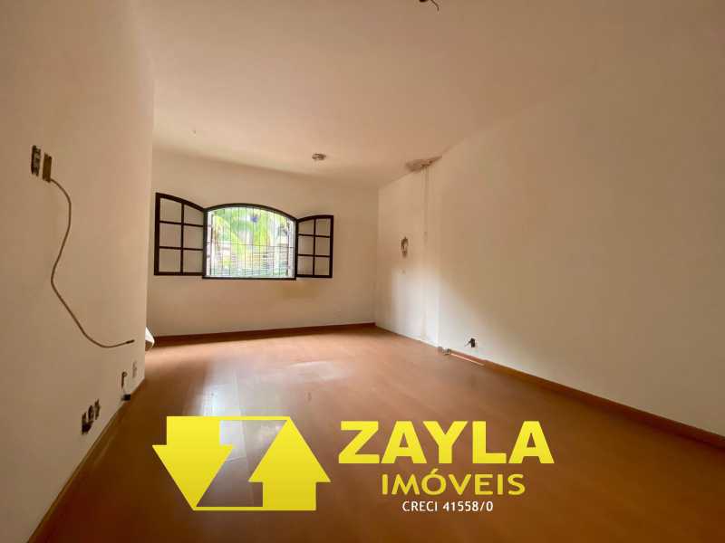 Casa à venda com 3 quartos, 191m² - Foto 2