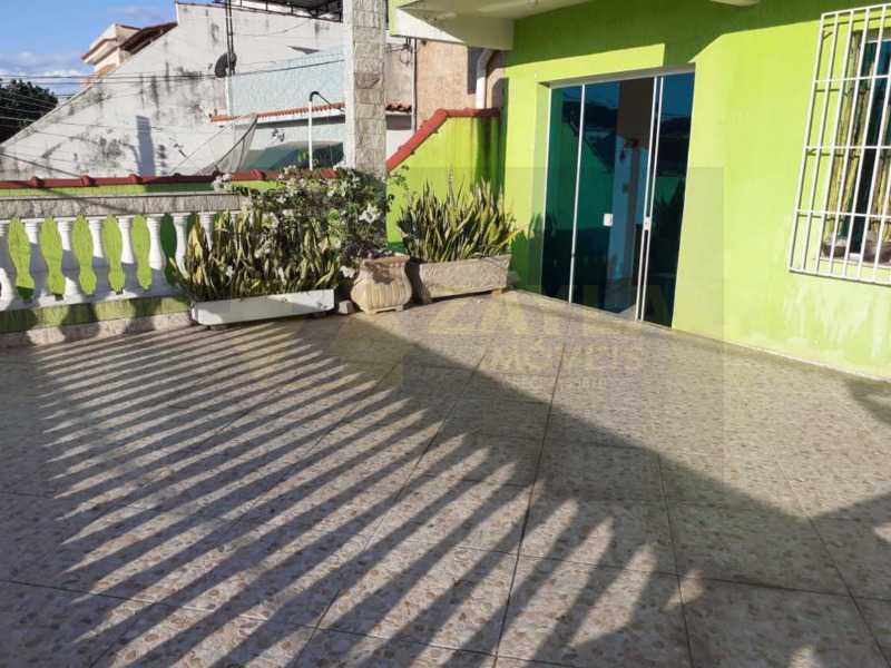 Casa de Condomínio à venda com 3 quartos, 162m² - Foto 1