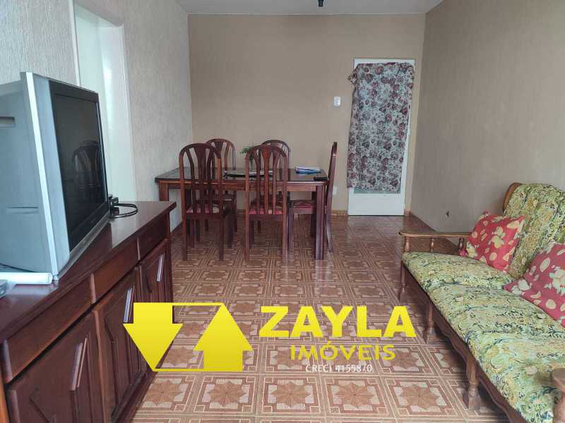 Apartamento à venda com 3 quartos, 70m² - Foto 2