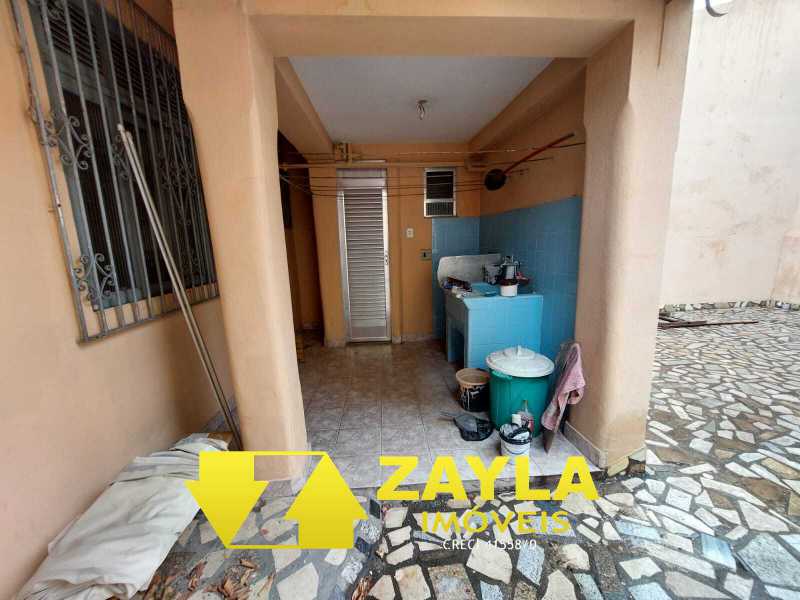 Casa à venda com 2 quartos, 68m² - Foto 10