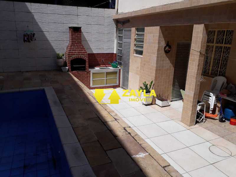 Casa à venda com 4 quartos, 323m² - Foto 4