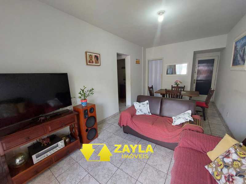 Apartamento à venda com 2 quartos, 75m² - Foto 1