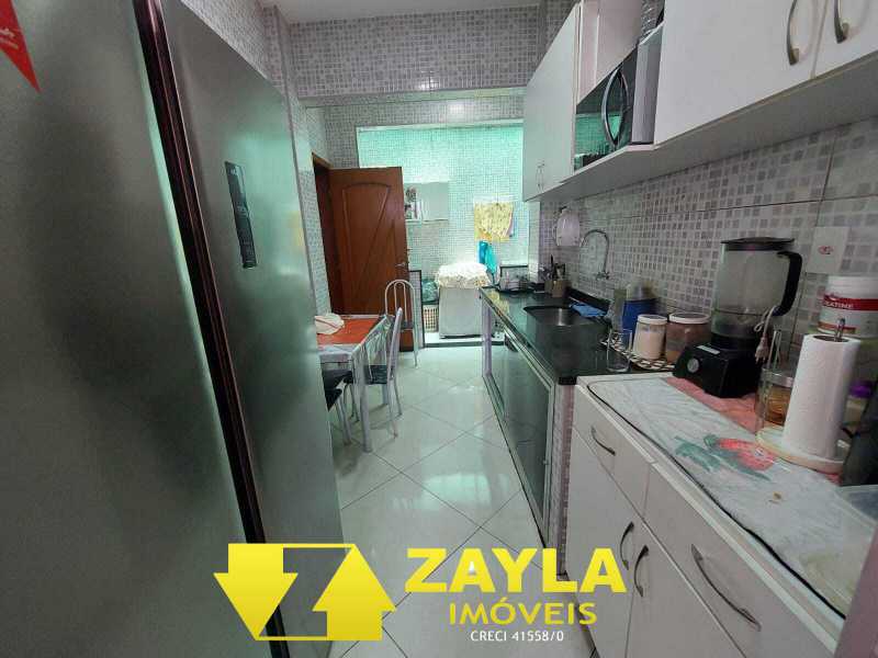 Apartamento à venda com 2 quartos, 75m² - Foto 12