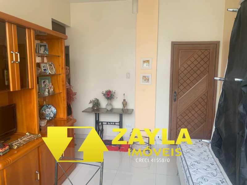 Apartamento à venda com 2 quartos, 61m² - Foto 4