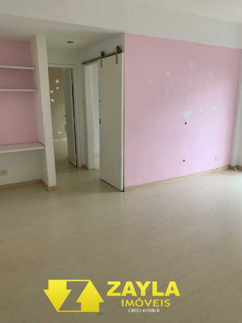 Apartamento à venda com 2 quartos, 68m² - Foto 2