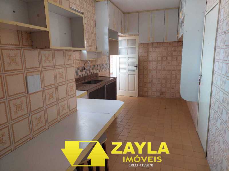 Apartamento à venda com 2 quartos, 70m² - Foto 12