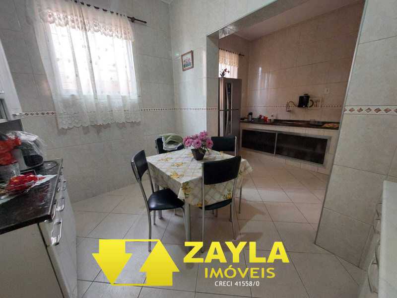 Casa à venda com 3 quartos, 112m² - Foto 11