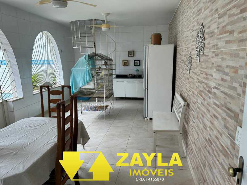 Casa à venda com 3 quartos, 231m² - Foto 25