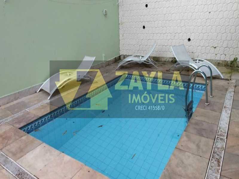 Casa de Condomínio à venda com 4 quartos, 2040m² - Foto 1