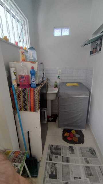 Casa à venda com 2 quartos, 40m² - Foto 16