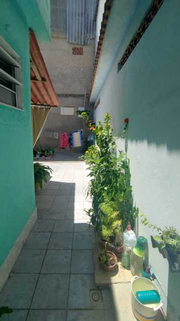 Casa à venda com 2 quartos, 40m² - Foto 22