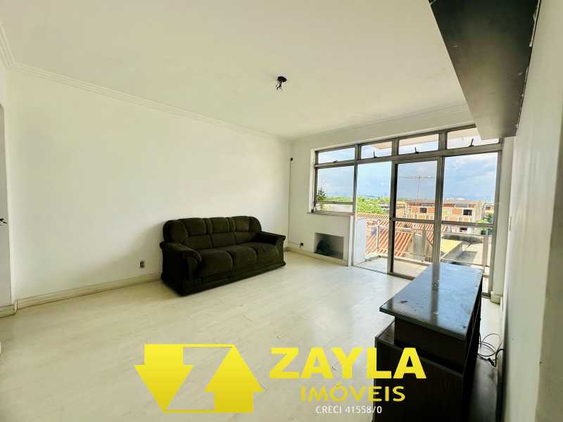 Apartamento à venda com 2 quartos, 82m² - Foto 3