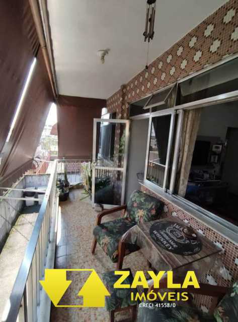 Apartamento à venda com 2 quartos, 75m² - Foto 4