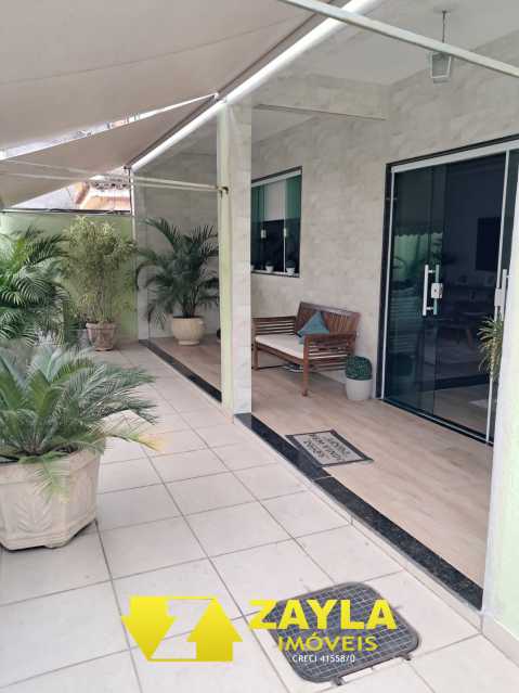 Casa à venda com 3 quartos, 137m² - Foto 1