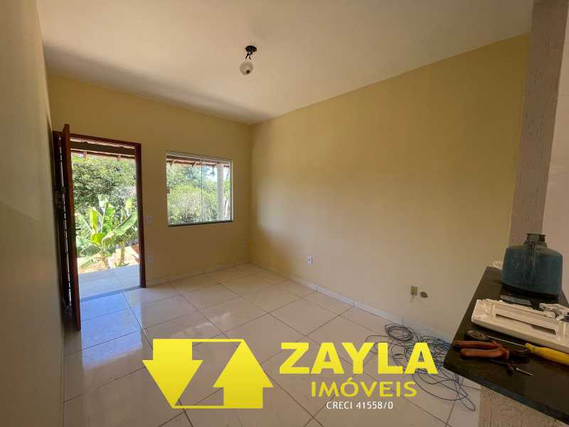 Casa à venda com 2 quartos, 90m² - Foto 1