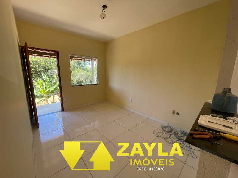 Casa à venda com 2 quartos, 90m² - Foto 3