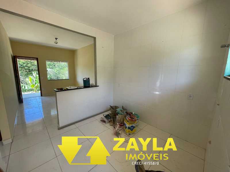 Casa à venda com 2 quartos, 90m² - Foto 12