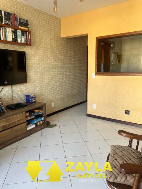 Apartamento à venda com 2 quartos, 72m² - Foto 1