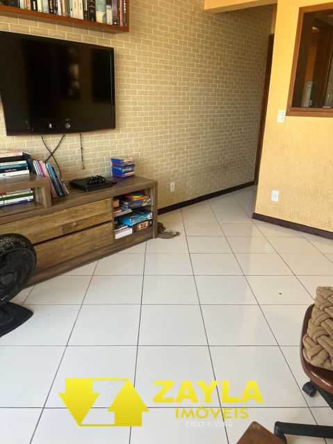 Apartamento à venda com 2 quartos, 72m² - Foto 2