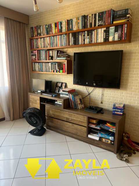 Apartamento à venda com 2 quartos, 72m² - Foto 3