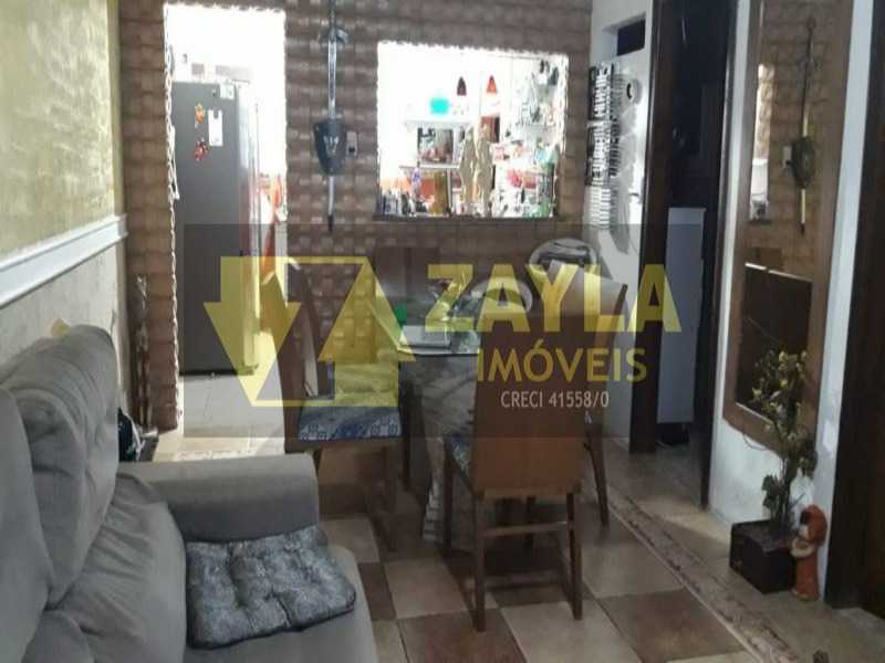 Casa à venda com 3 quartos, 80m² - Foto 2