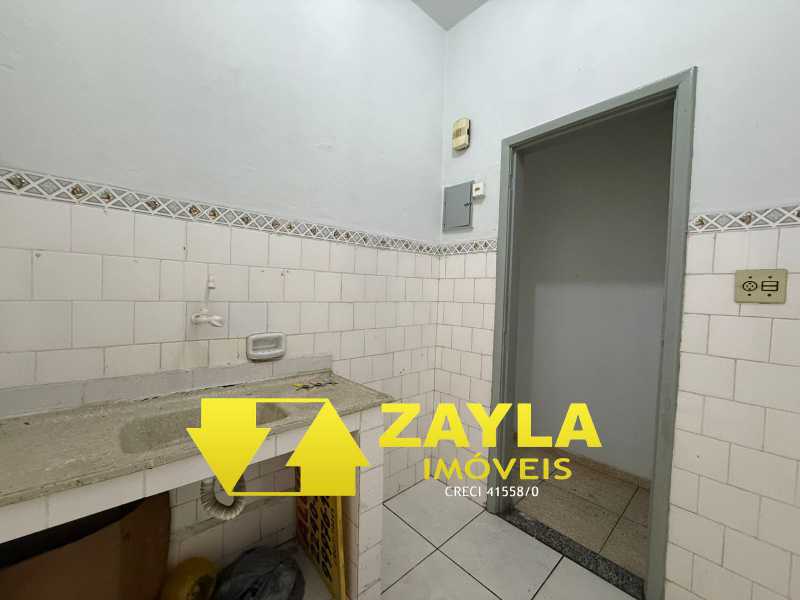 Apartamento à venda com 2 quartos, 60m² - Foto 18