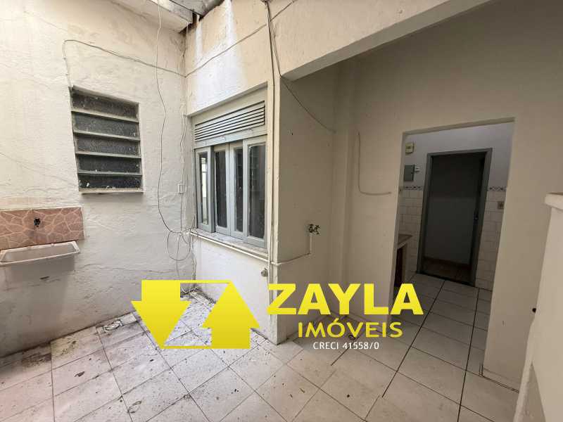 Apartamento à venda com 2 quartos, 60m² - Foto 24