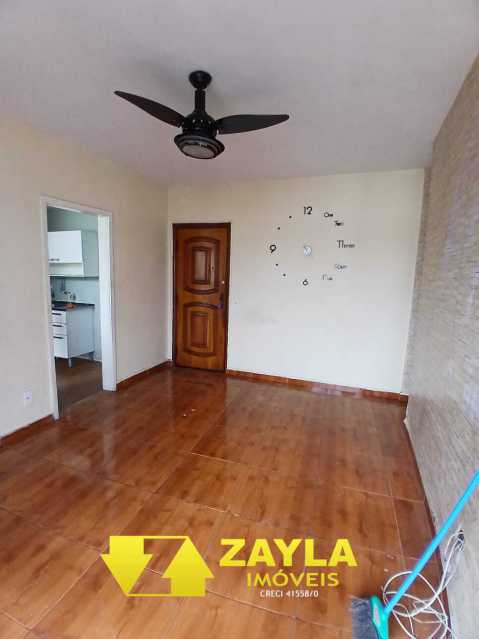 Apartamento à venda com 3 quartos, 70m² - Foto 2