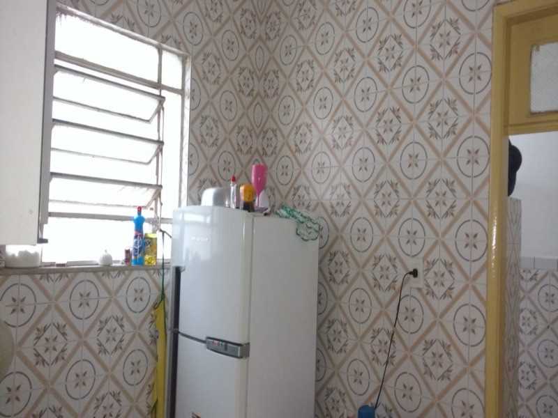 Apartamento à venda com 2 quartos, 65m² - Foto 9