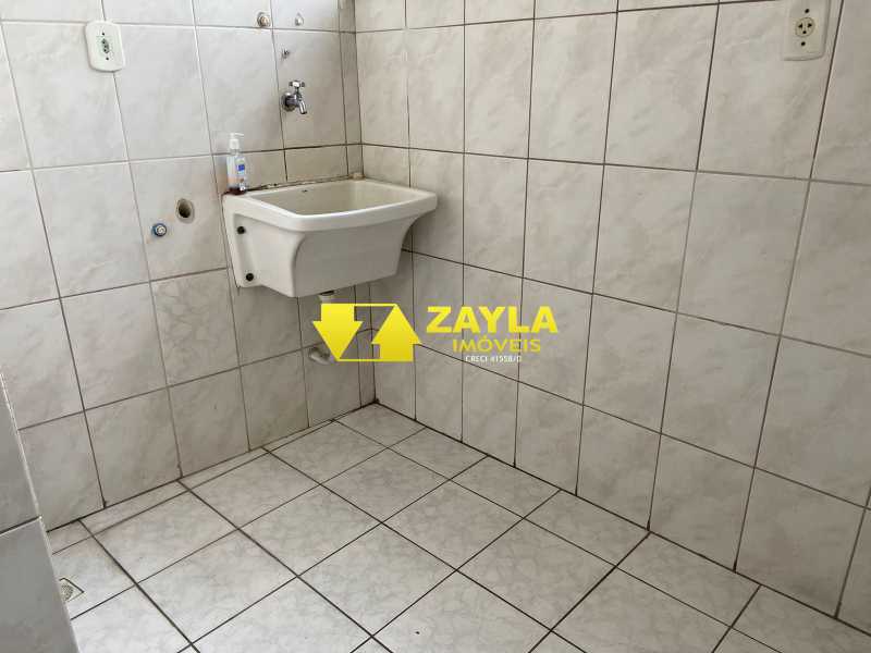 Apartamento à venda com 2 quartos, 75m² - Foto 9