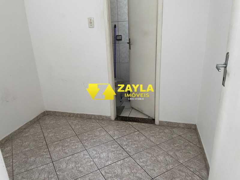 Apartamento à venda com 2 quartos, 75m² - Foto 19