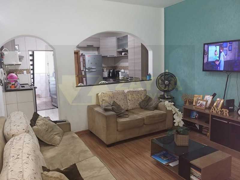 Casa à venda com 3 quartos, 91m² - Foto 2