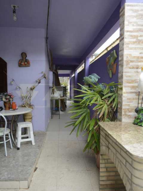 Casa à venda com 4 quartos, 80m² - Foto 3