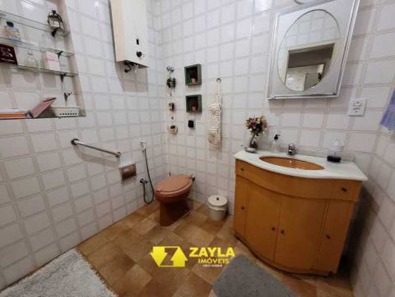 Casa à venda com 5 quartos, 306m² - Foto 9