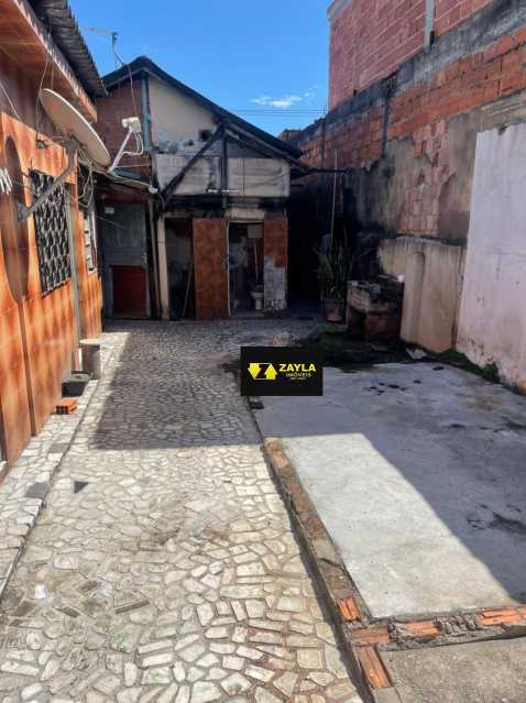 Casa à venda com 4 quartos, 200m² - Foto 2