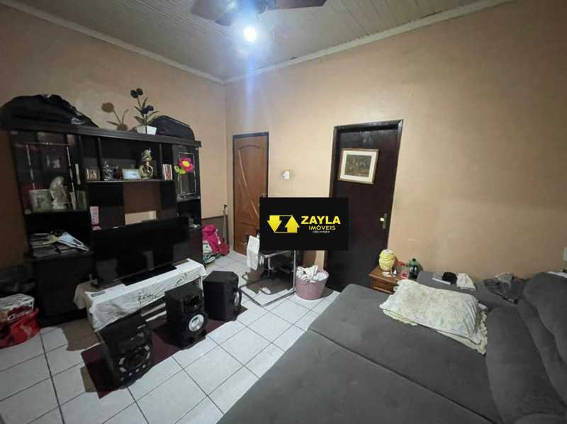 Casa à venda com 4 quartos, 200m² - Foto 11