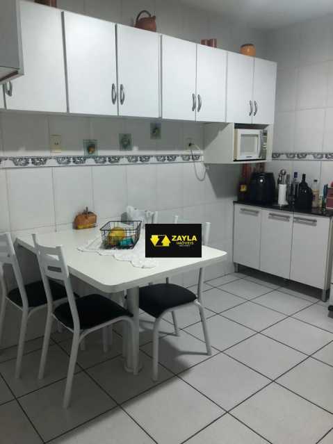 Apartamento à venda com 2 quartos, 80m² - Foto 17