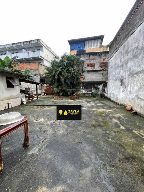 Casa à venda com 2 quartos, 200m² - Foto 14