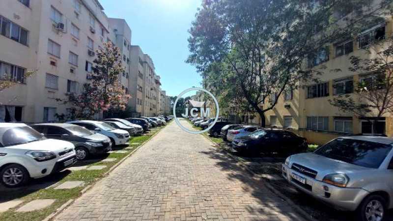 Apartamento à venda com 2 quartos, 49m² - Foto 21