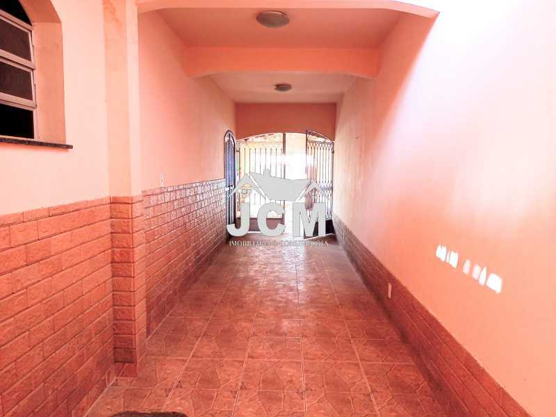 Casa à venda com 3 quartos, 212m² - Foto 27