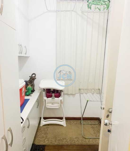 Apartamento à venda com 3 quartos, 130m² - Foto 4