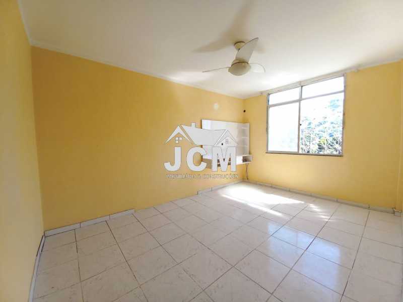 Apartamento à venda com 3 quartos, 75m² - Foto 2