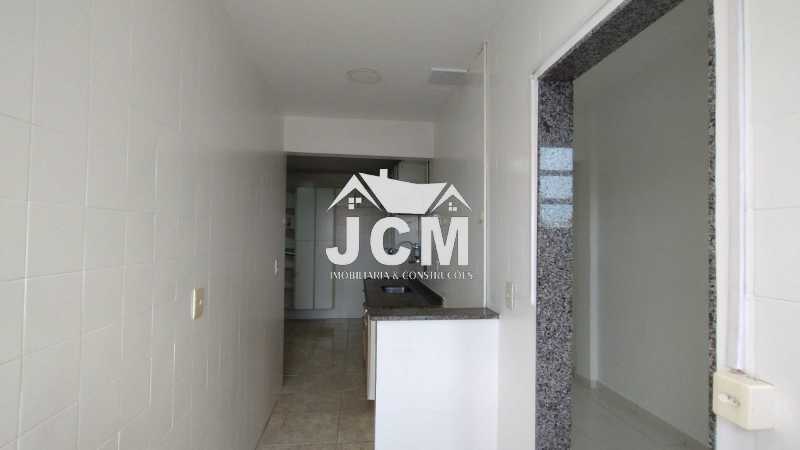 Apartamento à venda com 2 quartos, 100m² - Foto 12