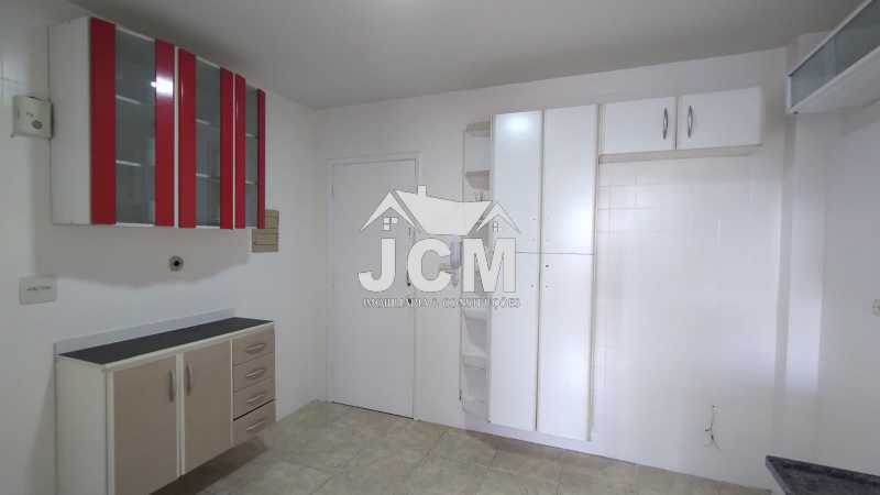 Apartamento à venda com 2 quartos, 100m² - Foto 13