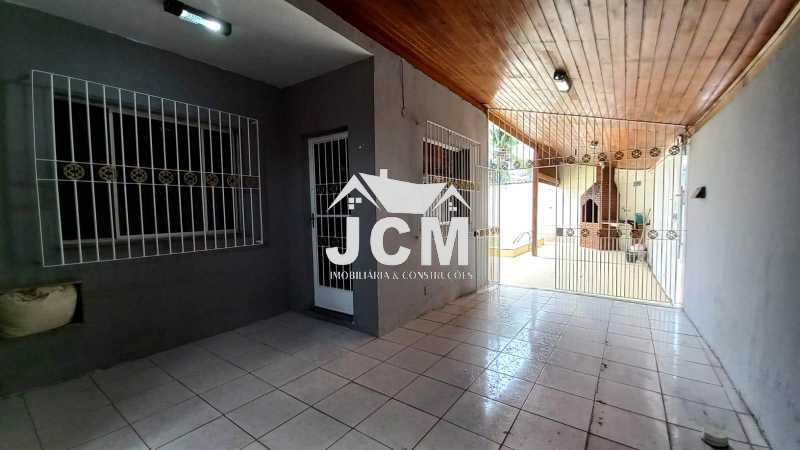 Casa à venda com 5 quartos, 291m² - Foto 2